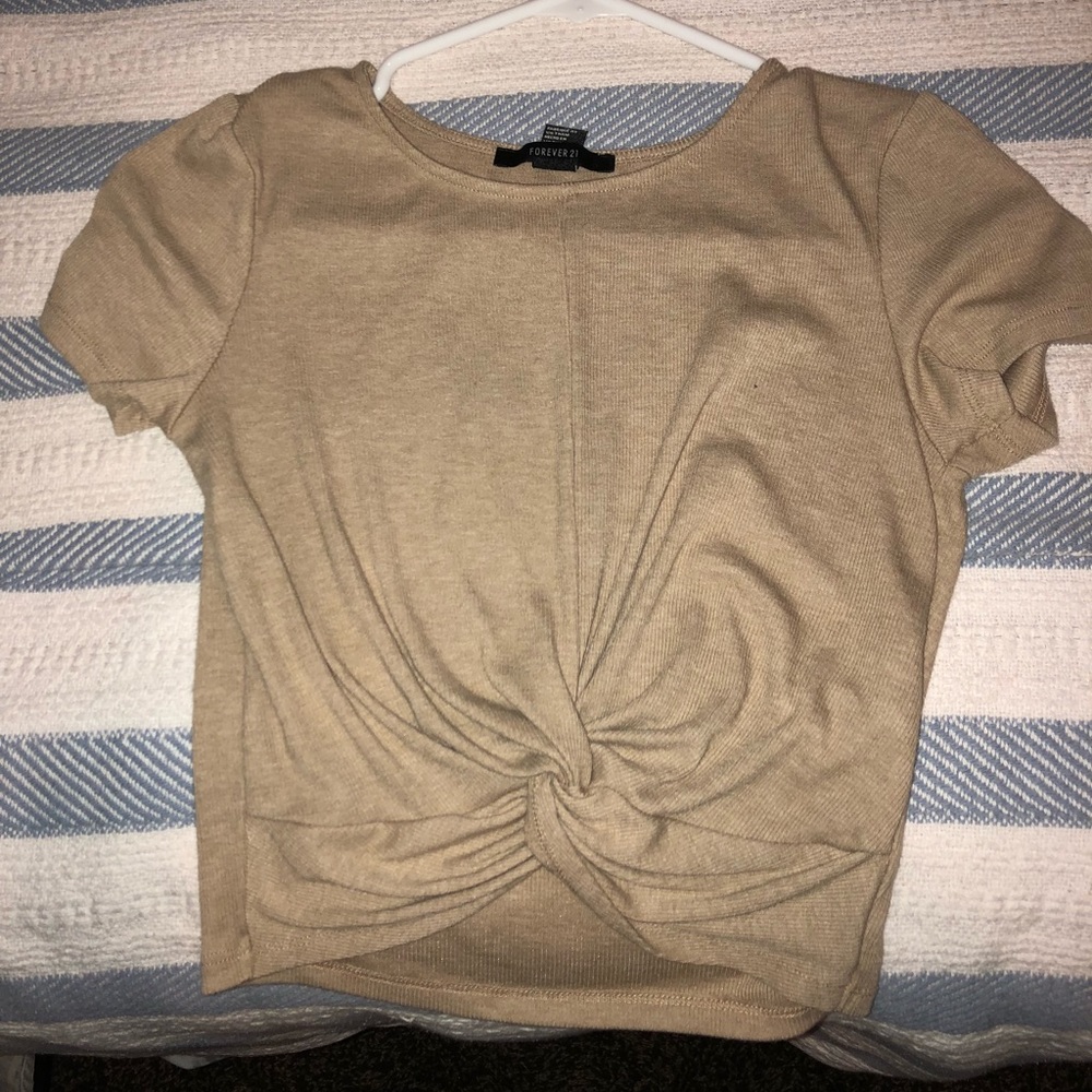 Front tie knot tan crop top!